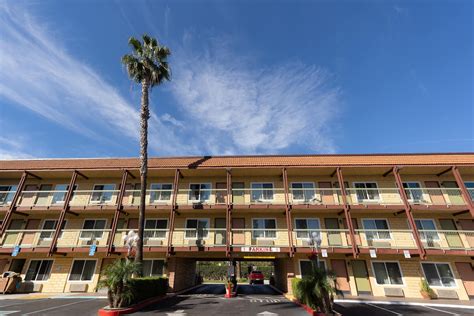 Super 8 by Wyndham Anaheim/Disneyland Drive, .